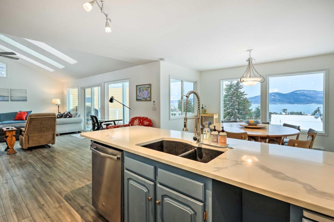 Anacortes Home With Views Of Puget Sound ภายนอก รูปภาพ